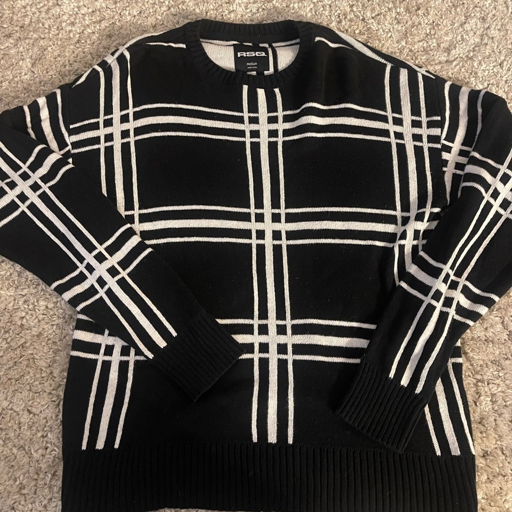 RSQ Black & White Windowpane Plaid Midweight Knit Crewneck Sweater Size M Unisex